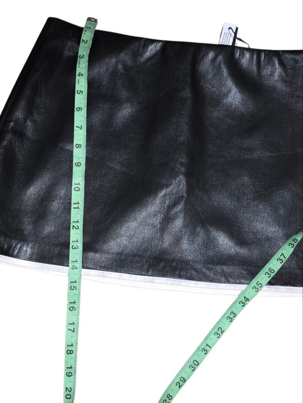 Alice + Olivia Rubi Vegan Leather Mini Skirt Black White Trim Size 10 NWT - Picture 7 of 10